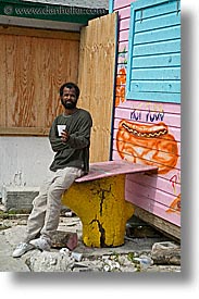 images/Tropics/Bahamas/Nassau/People/man-n-mural-2.jpg