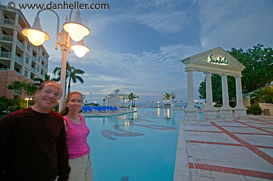 dan-jill-nite-pool-3.jpg