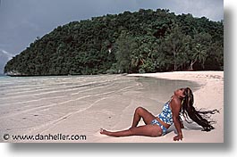 images/Tropics/Palau/Leticia/leti-03.jpg