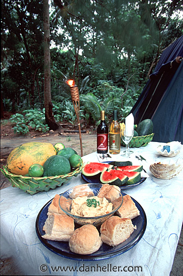 dinner-table-1.jpg