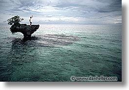 images/Tropics/Palau/Scenics/stranded-2.jpg