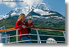 images/UnitedStates/Alaska/Family/HellerHooverDumas/JackJill/jnj-glaciers-3.jpg