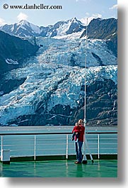 images/UnitedStates/Alaska/Family/HellerHooverDumas/JackJill/jnj-glaciers-5.jpg