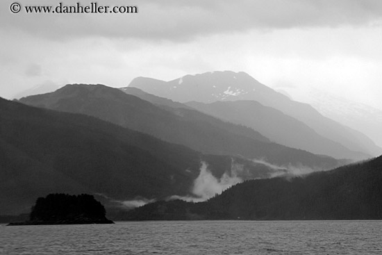 mountain-fog-n-water-01.jpg