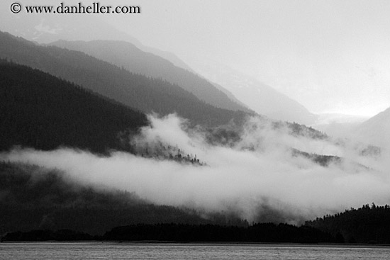 mountain-fog-n-water-02.jpg