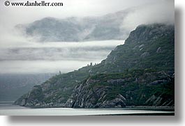 images/UnitedStates/Alaska/Fog/mountain-fog-n-water-08.jpg