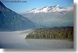 images/UnitedStates/Alaska/Fog/mountain-fog-n-water-20.jpg