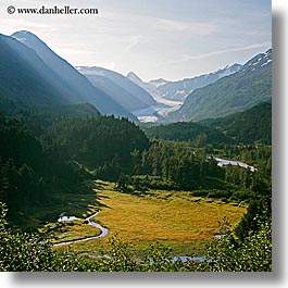 images/UnitedStates/Alaska/Glaciers/distant-glacier-02.jpg