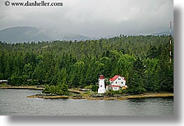 images/UnitedStates/Alaska/Lighthouses/red-roof-lthouse-4.jpg