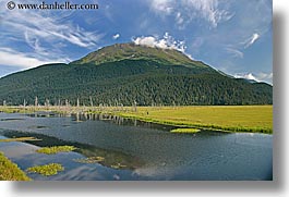 images/UnitedStates/Alaska/Rivers/river-n-mountains-03.jpg