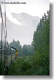 images/UnitedStates/Alaska/Train/train-in-fog-2.jpg