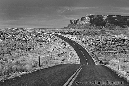 monument-valley-0007-bw.jpg