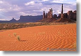 images/UnitedStates/Arizona/MonumentValley/monument-valley-28.jpg