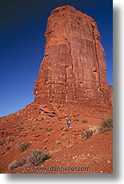 images/UnitedStates/Arizona/MonumentValley/valley-of-gods-04.jpg