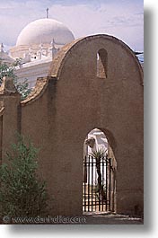 images/UnitedStates/Arizona/Tucson/SanXavier/arch-dome.jpg