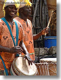 images/UnitedStates/Florida/Orlando/Disney/AnimalKingdom/bongo-players-1.jpg