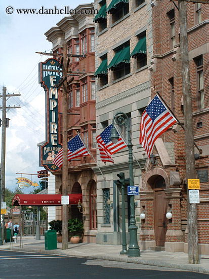 am-flags.jpg