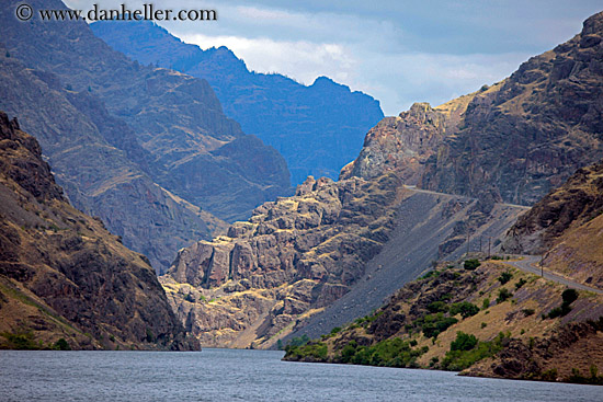 hells-canyon-river-01.jpg