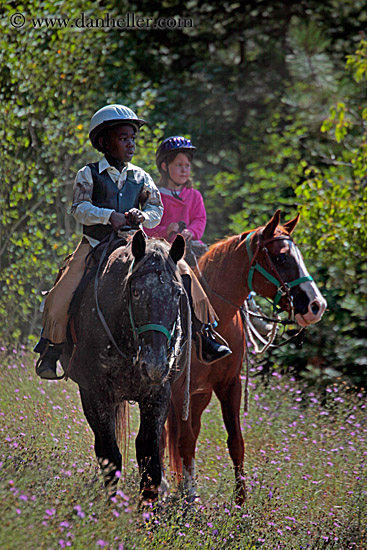 kids-riding-horses-2.jpg