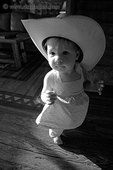 baby-girl-in-big-cowboy_hat-7-bw.jpg