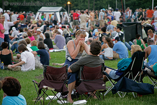 blues-festival-crowd-8.jpg