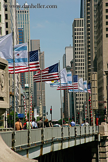 bldgs-n-flags-3.jpg