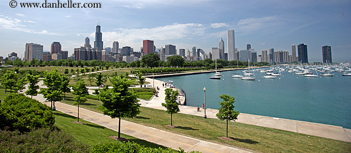chicago-path-lake-boats-pano.jpg