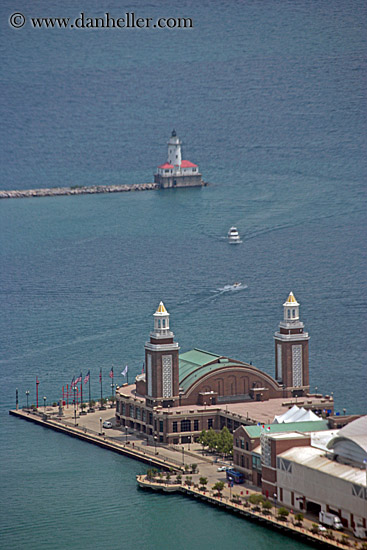 navy-pier-n-lighthouse.jpg