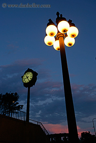 streetlamp-clock-sunset.jpg