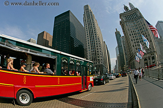 tourist-bus.jpg