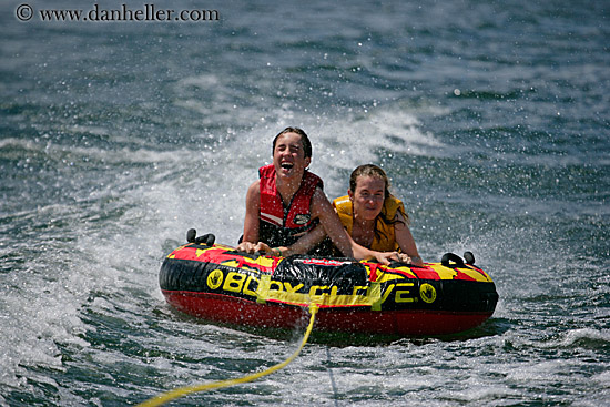 jill-n-chase-tubing-00.jpg