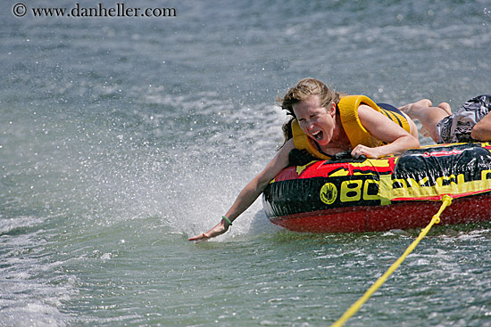 jill-n-chase-tubing-07.jpg