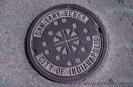 manhole-02.jpg