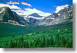 images/UnitedStates/Montana/Glacier/GoingToSunRoad/logan-pass-01.jpg