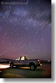 images/UnitedStates/Nevada/Baker/truck-star-trails.jpg