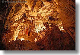 images/UnitedStates/Nevada/GreatBasinNatlPark/Caves/caves-02.jpg