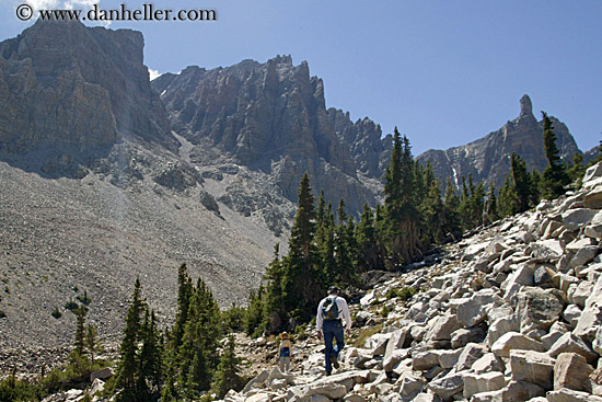 hiking-glacier_trail-02.jpg