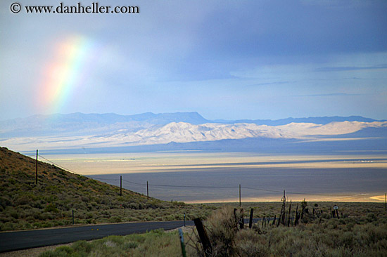 clouds-desert-n-rainbow-02.jpg