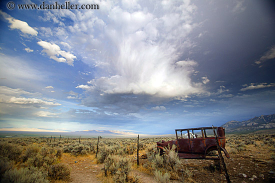 clouds-desert-n-truck-02.jpg