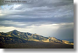 images/UnitedStates/Nevada/GreatBasinNatlPark/Mountains/mountains-clouds-n-desert-02.jpg