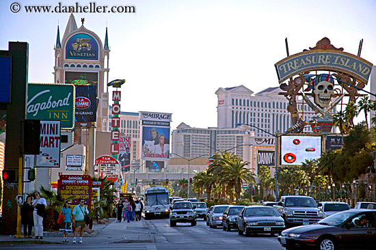 vegas-strip-cars-1.jpg