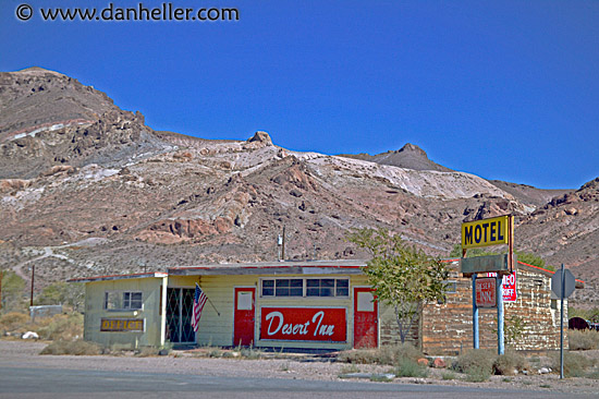 desert-inn-motel.jpg
