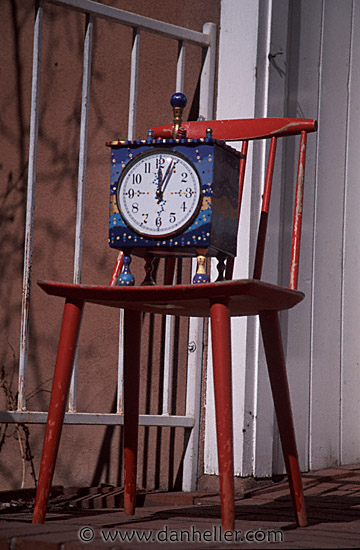 chair-clock.jpg