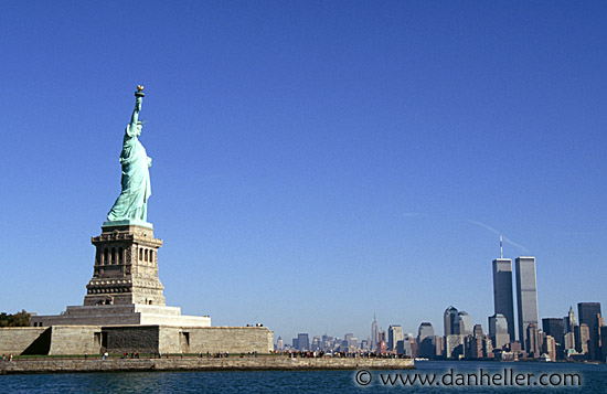 statue-liberty-city-a.jpg