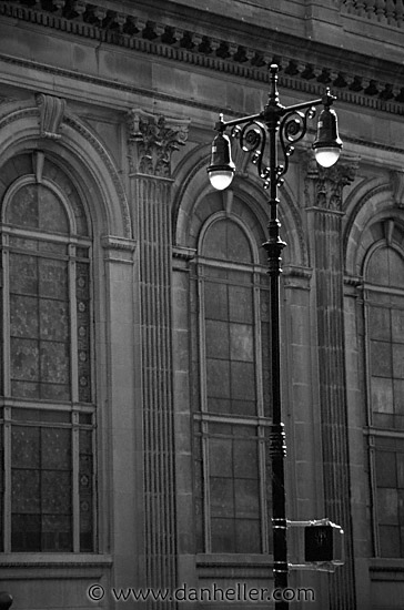 street-lamp-bw.jpg