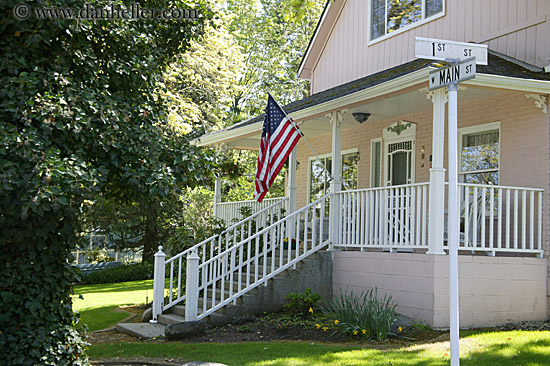 american-flag-n-porch-7.jpg