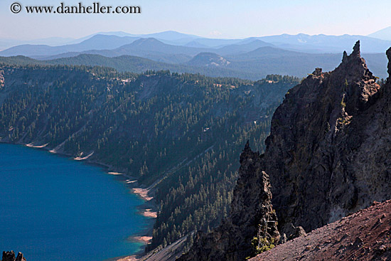 crater-lake-rim-07.jpg