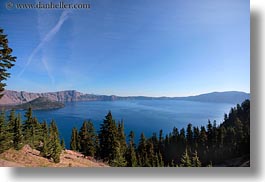 images/UnitedStates/Oregon/CraterLake/Lake/lake-n-trees-5.jpg