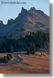 images/UnitedStates/Oregon/CraterLake/Landscape/mtn-n-road-02.jpg