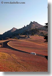 images/UnitedStates/Oregon/CraterLake/Landscape/mtn-n-road-04.jpg